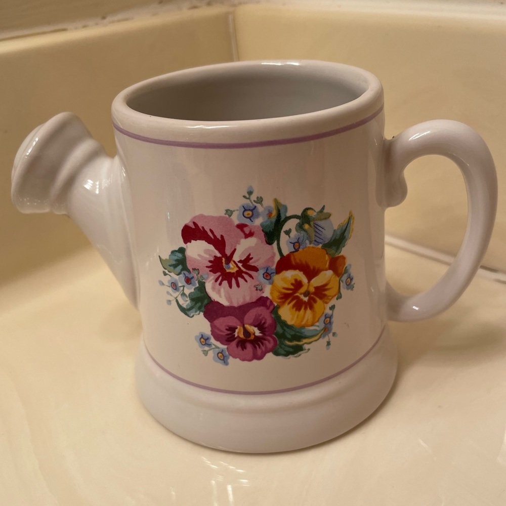 💐💜 Decorative Porcelain Watering Can with Pansies 💜 Hallmark 💜💐